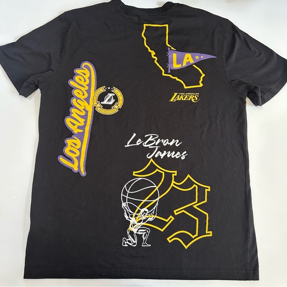 NBA Black and Yellow Los Angeles Lakers Short Sleeve Tee - Picture 4 of 6